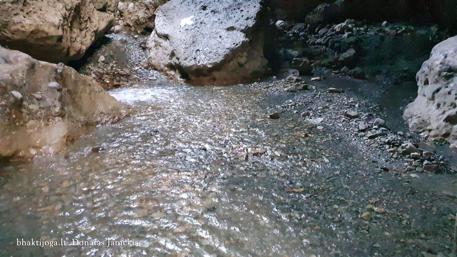 11 robbers cave 2023 02 24