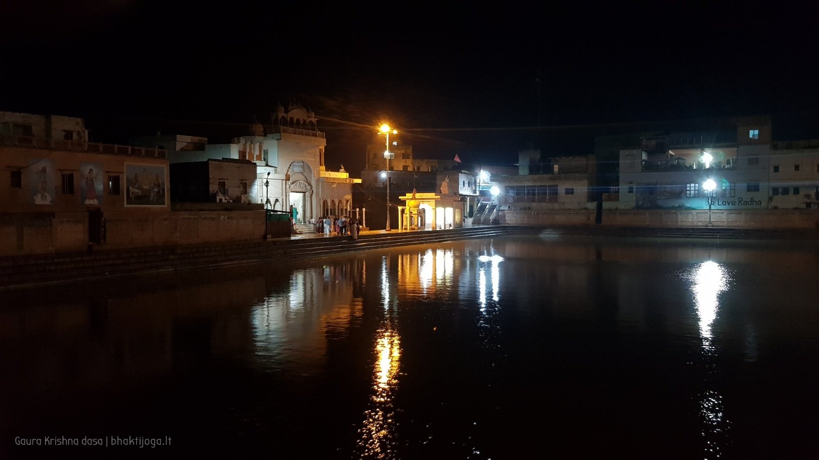 14 nighttime radha kunda 2019 11 28