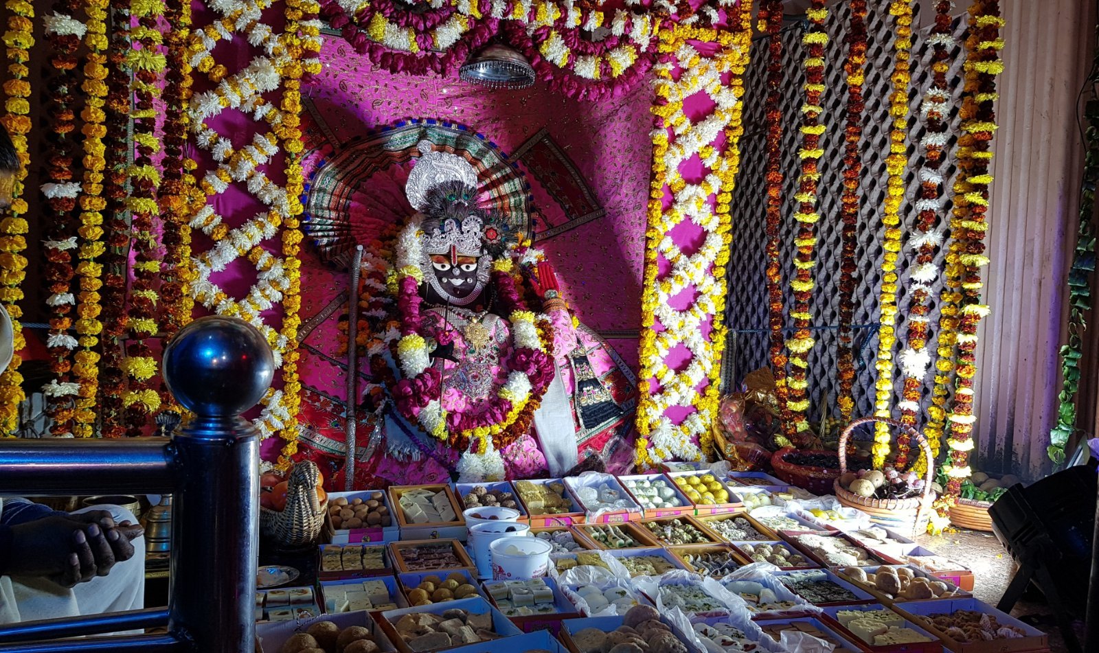 24 new year celebration in radha kunda 2019 12 31