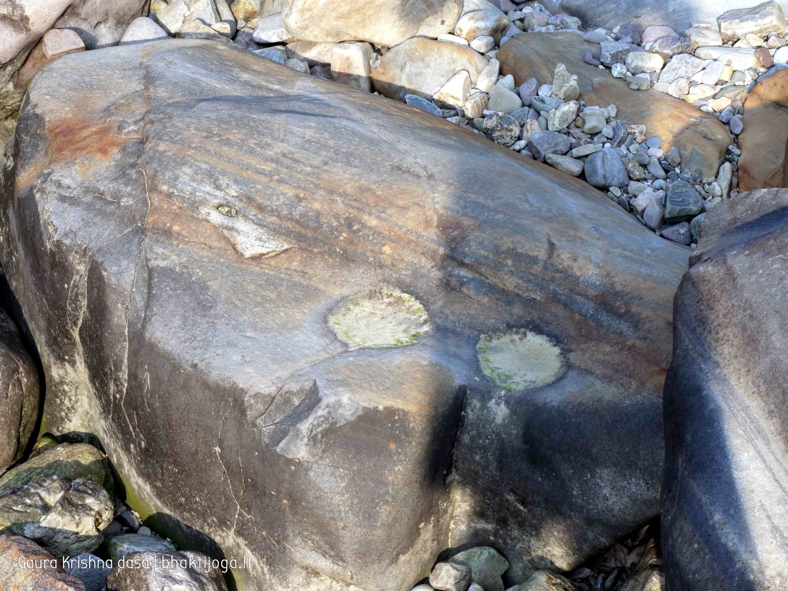 26 stones in sacred rivers 2020 02 20