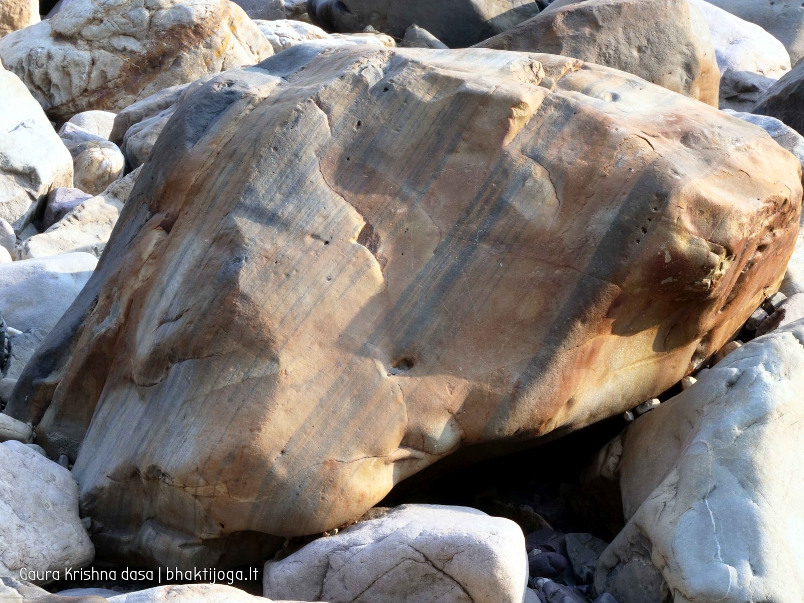 29 stones in sacred rivers 2020 02 20