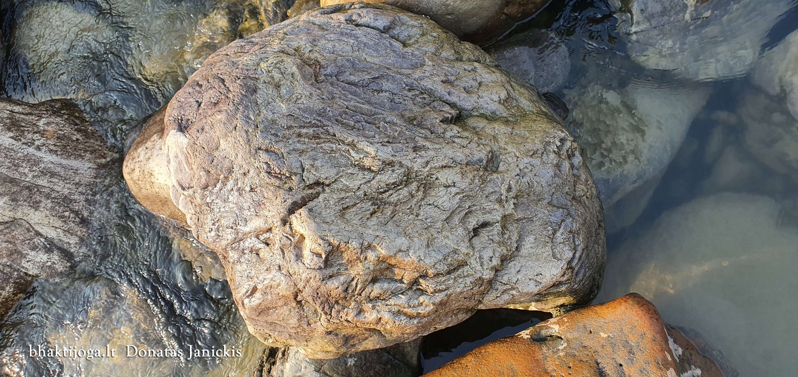 41 stones in sacred rivers 2023 02 20