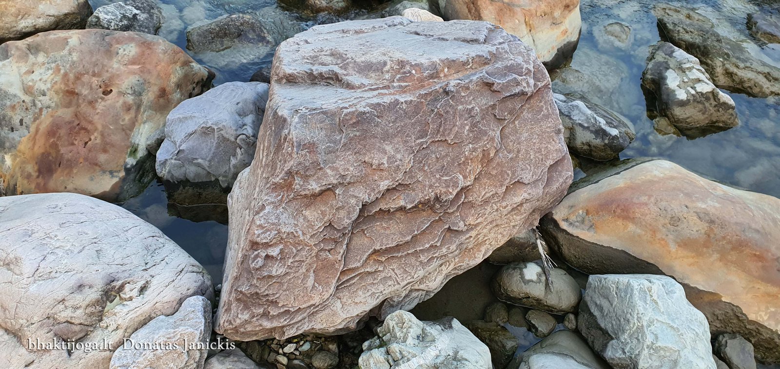 44 stones in sacred rivers 2023 02 20