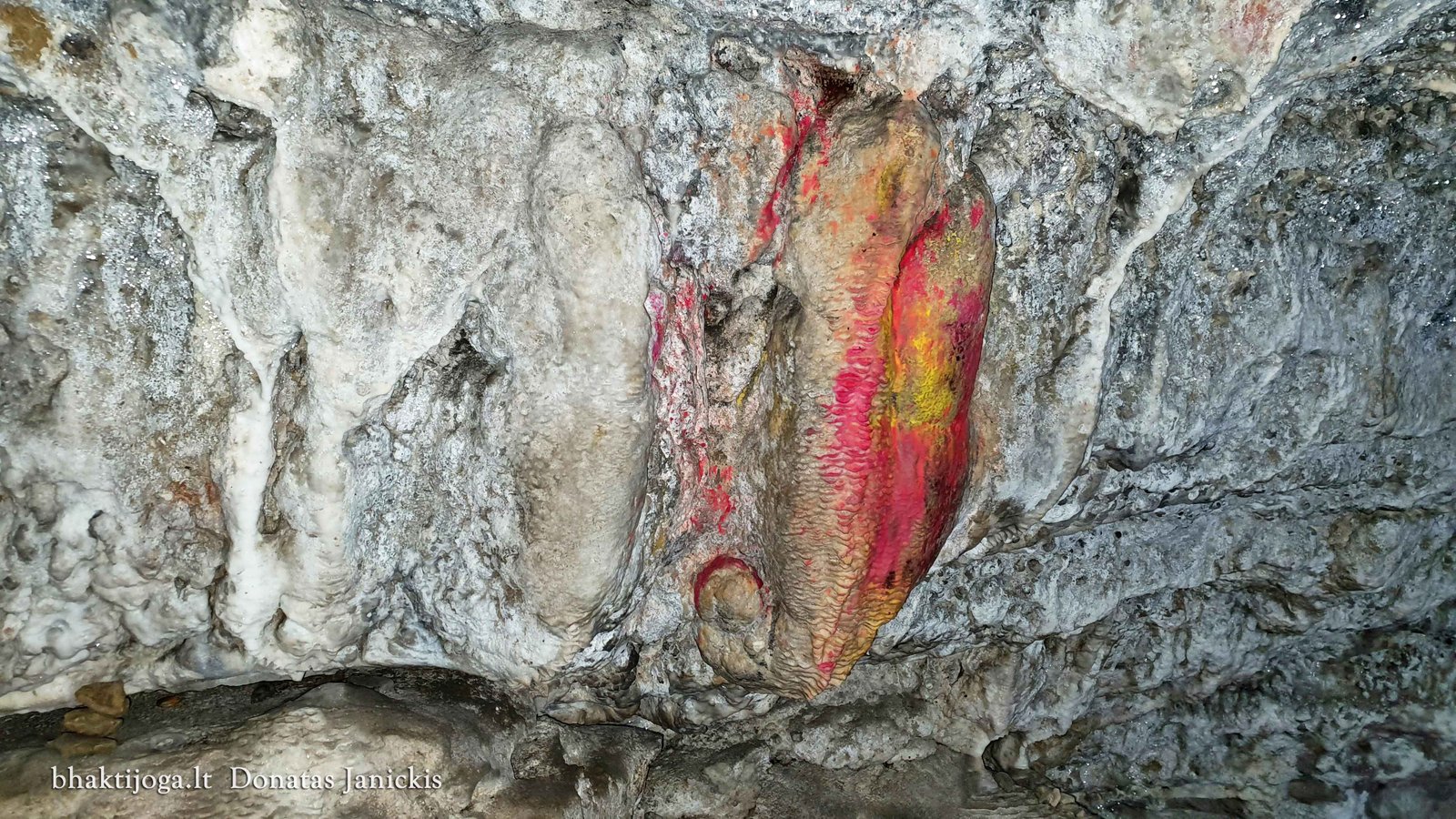 24 mahendra cave pokhara 2024 01 01