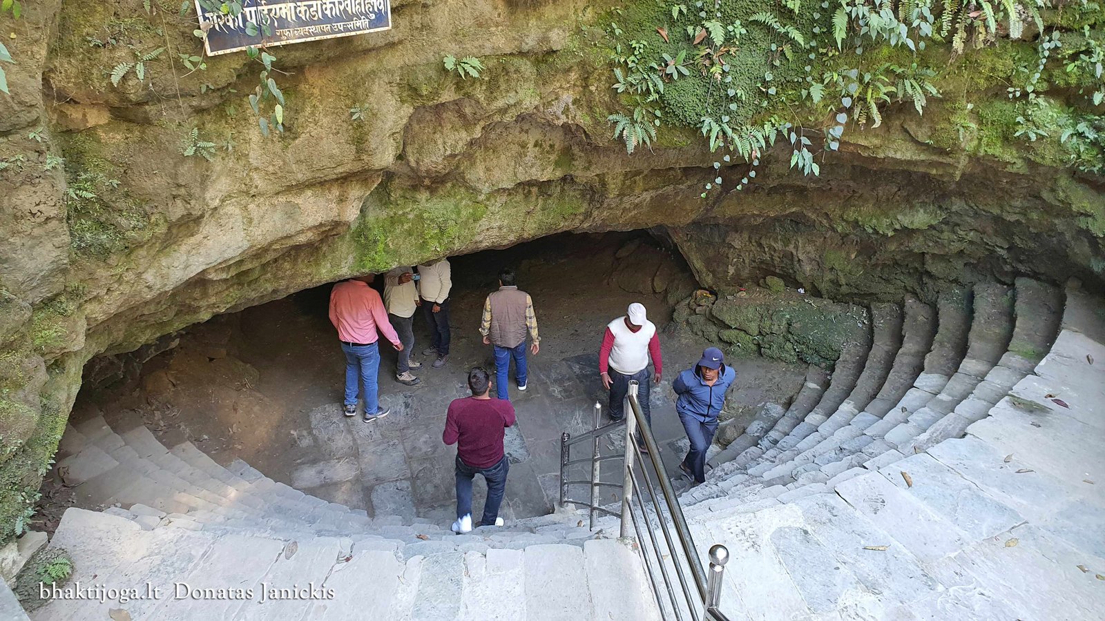3 mahendra cave pokhara 2024 01 01